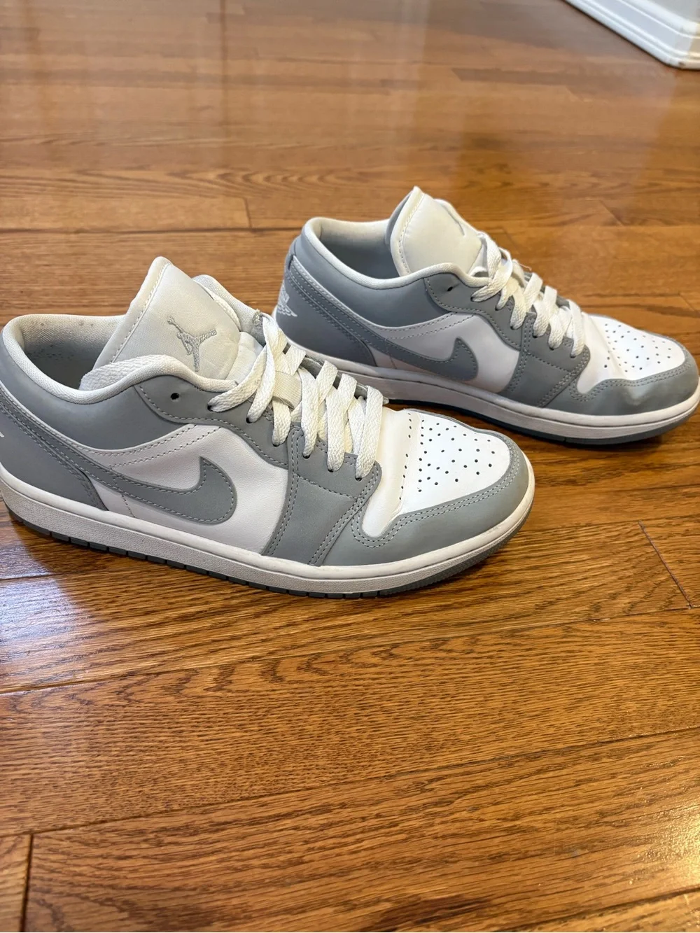 Nike Women's Low Top Sneakers in White and Light Gray
